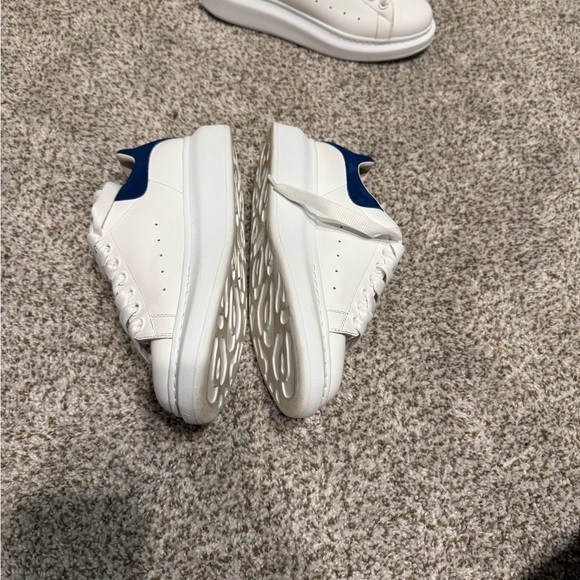 Alexander McQueen sneaker with blue - Picture 5 of 6